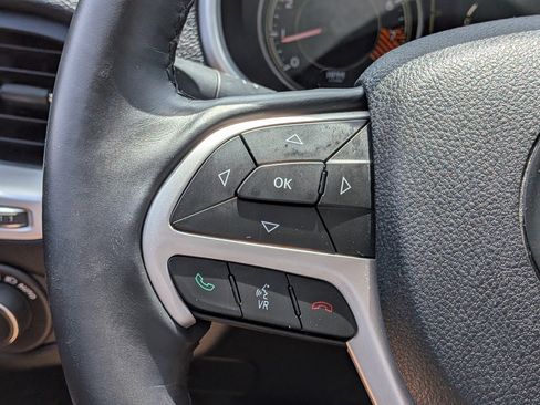 Used 2014 Jeep Cherokee Latitude w/ Comfort/Convenience Group FWD image 22