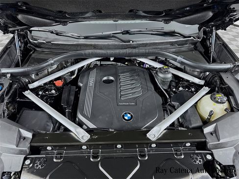 Used 2023 BMW X5 xDrive40i w/ Premium Package image 31