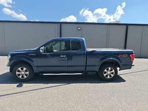 Used 2016 Ford F150 Lariat w/ Equipment Group 502A Luxury AWD/4WD image 5