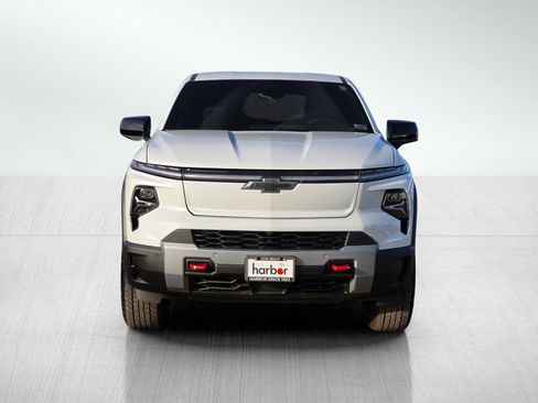 New 2026 Chevrolet Silverado EV Trail Boss image 2