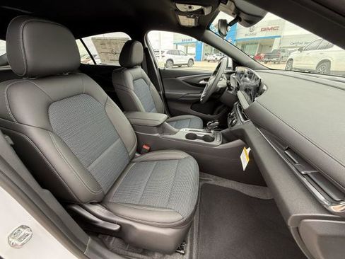New 2026 Buick Envista Preferred FWD image 31
