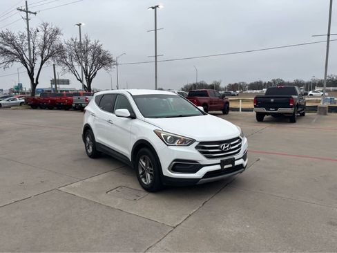 Used 2018 Hyundai Santa Fe Sport image 2