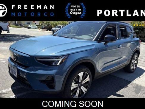Used 2023 Volvo XC40 Recharge Core AWD/4WD image 1
