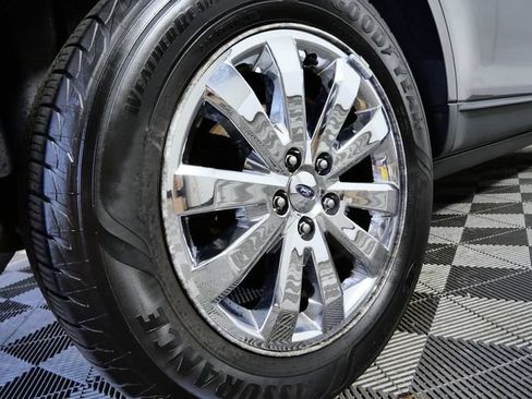Used 2009 Ford Edge Limited FWD image 9