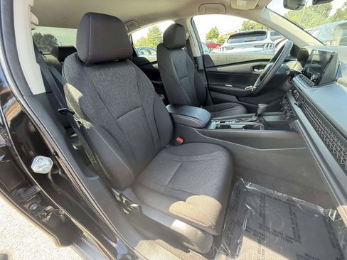 Used 2023 Honda Accord LX image 9