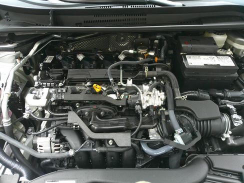 Used 2025 Toyota Corolla SE image 44