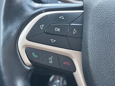 Used 2016 Jeep Cherokee Limited AWD/4WD image 26