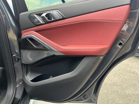 Used 2025 BMW X6 M60i AWD/4WD image 23