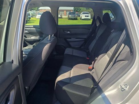 Used 2024 Nissan Rogue SV AWD/4WD image 28