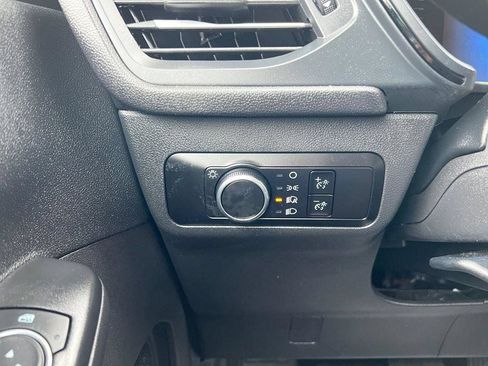 Certified 2025 Ford Escape ST-Line AWD/4WD image 28