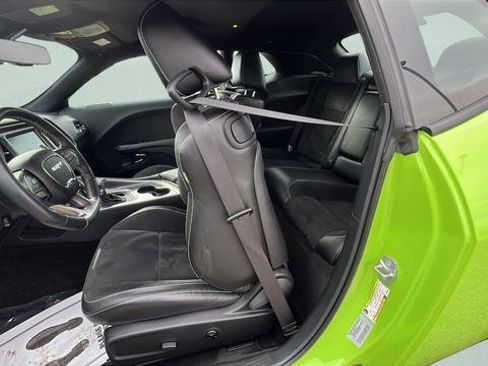 Used 2015 Dodge Challenger SRT Hellcat image 21