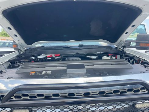Used 2019 Chevrolet Silverado 2500 W/T w/ Snow Plow Prep Package AWD/4WD image 15