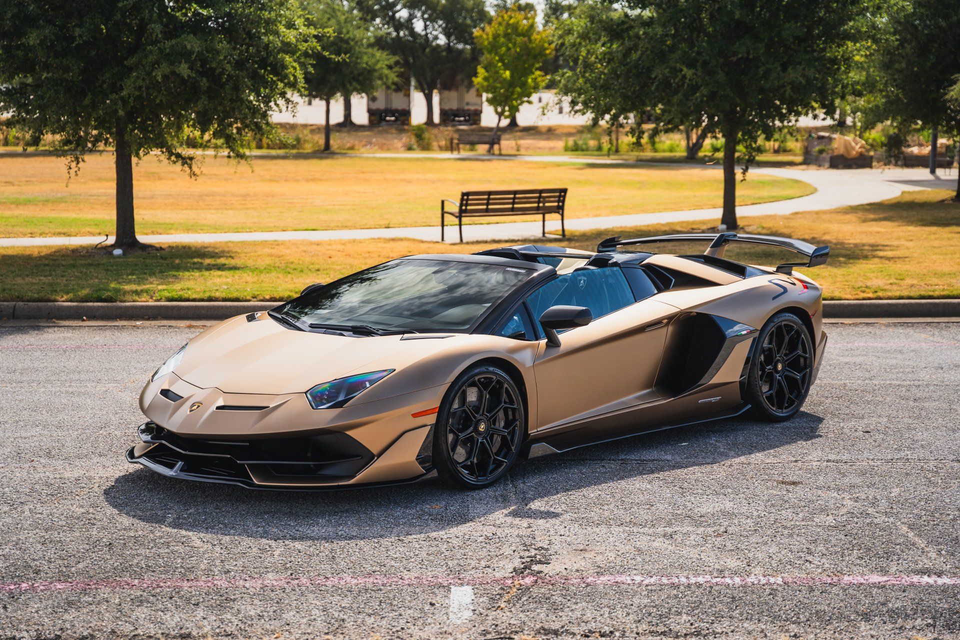 Used 2021 Lamborghini Aventador SVJ AWD/4WD image 38
