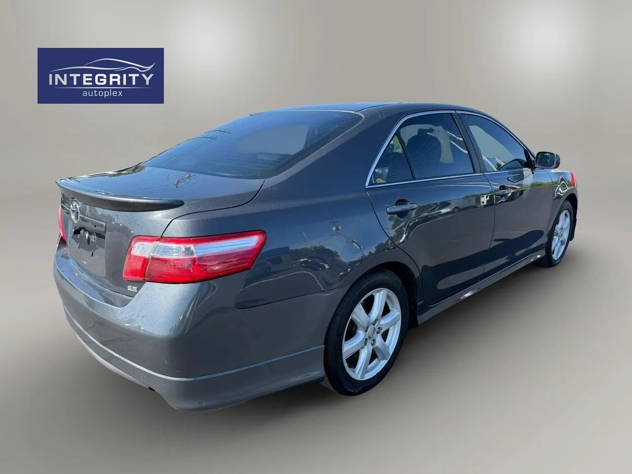 Used 2009 Toyota Camry SE FWD image 5