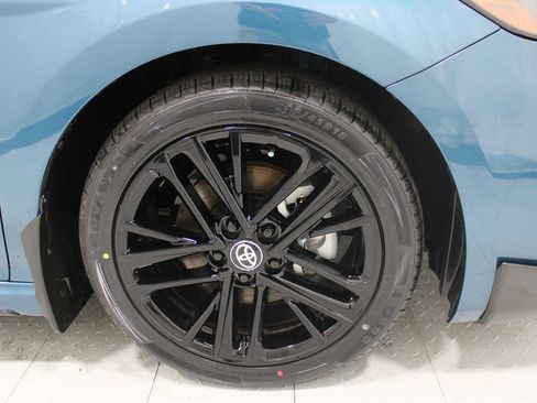 Used 2026 Toyota Camry SE w/ Convenience Package FWD image 5