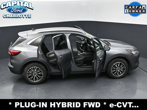 Used 2024 Ford Escape SE FWD image 32
