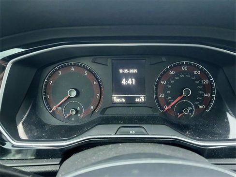 Used 2019 Volkswagen Jetta image 18