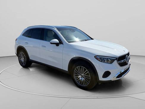 Used 2026 Mercedes-Benz GLC 300 4MATIC image 7
