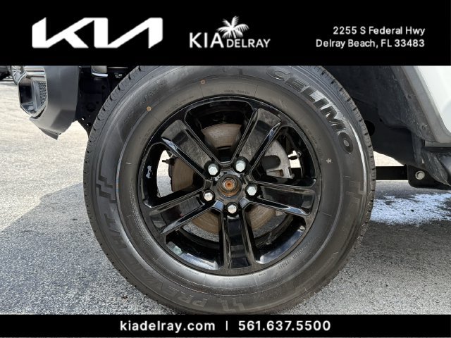 Used 2021 Jeep Wrangler Unlimited Sahara AWD/4WD image 35