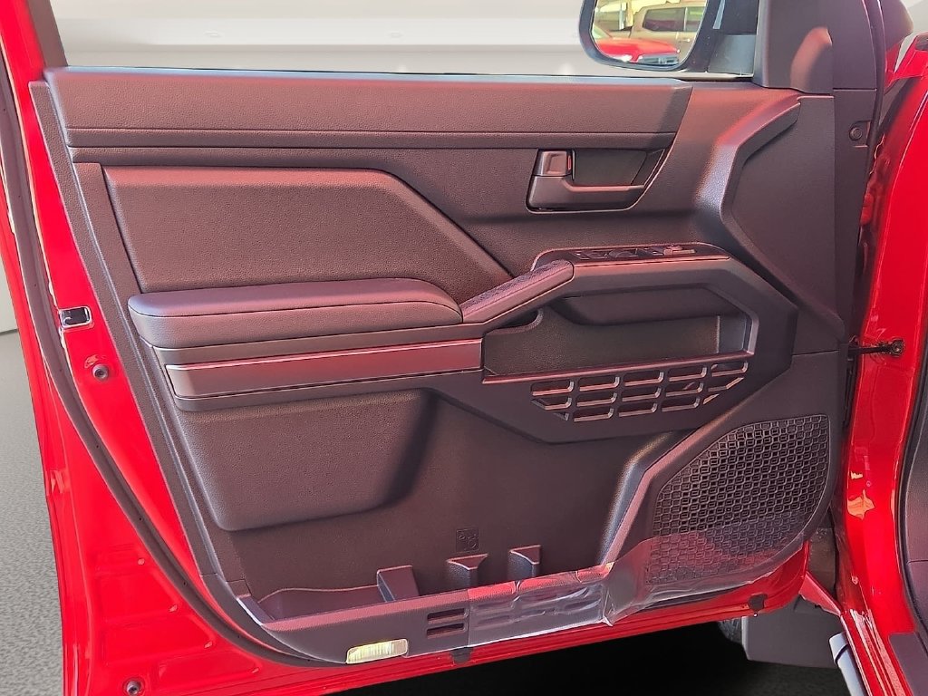 New 2026 Toyota 4Runner SR5 AWD/4WD image 17