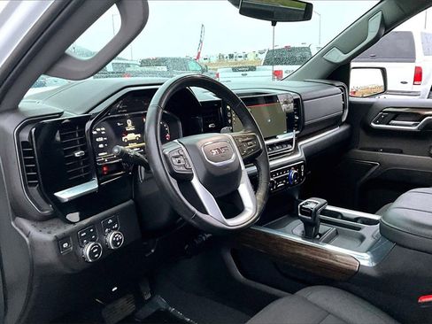 Used 2024 GMC Sierra 1500 Elevation w/ X31 Off-Road Package image 14