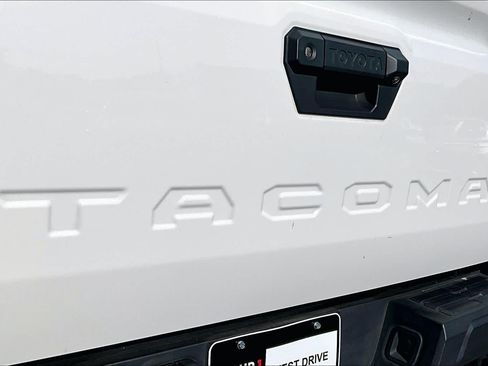 Used 2024 Toyota Tacoma SR RWD image 10