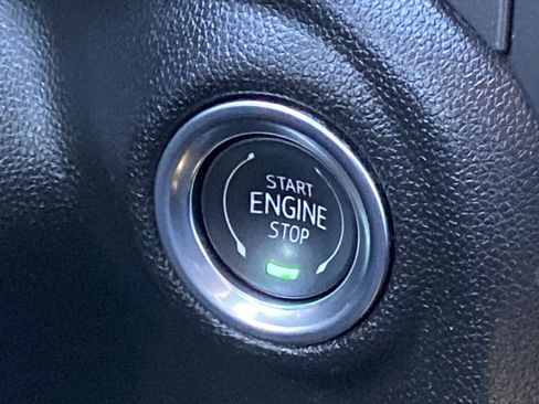 Used 2025 Chevrolet Silverado 1500 Custom image 20