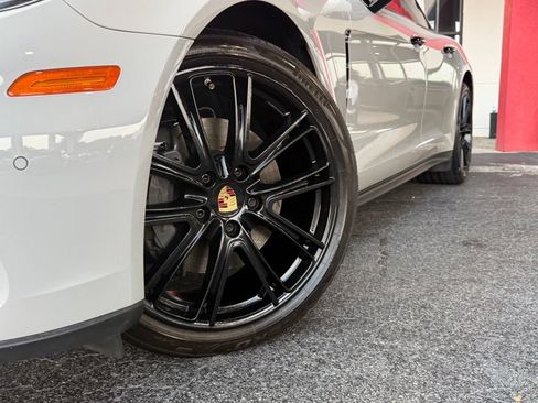 Used 2018 Porsche Panamera 4S AWD/4WD image 2