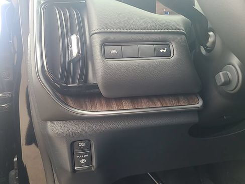 New 2026 Nissan Armada SL w/ Captain's Chari Seat Package AWD/4WD image 13