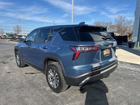 Used 2025 Chevrolet Equinox LT FWD image 7