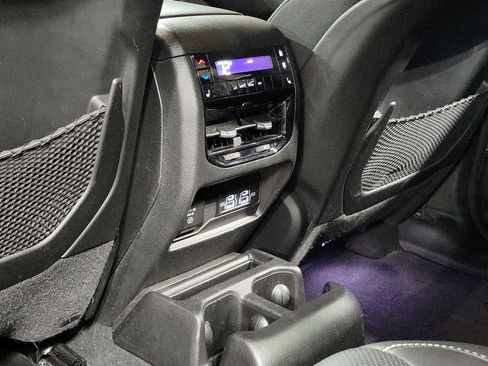 Used 2023 Jeep Grand Cherokee L Overland image 14