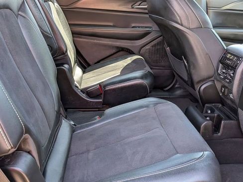 Certified 2023 Jeep Grand Cherokee L Laredo AWD/4WD image 29