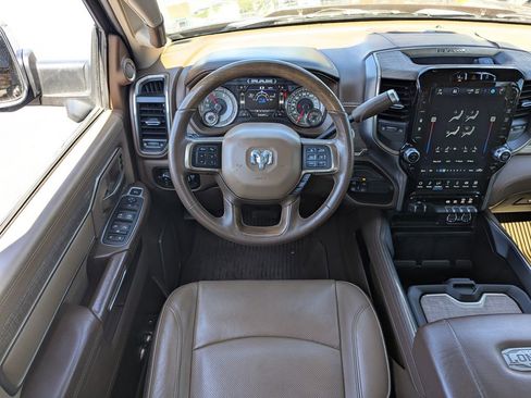 Used 2022 RAM 2500 Limited AWD/4WD image 32