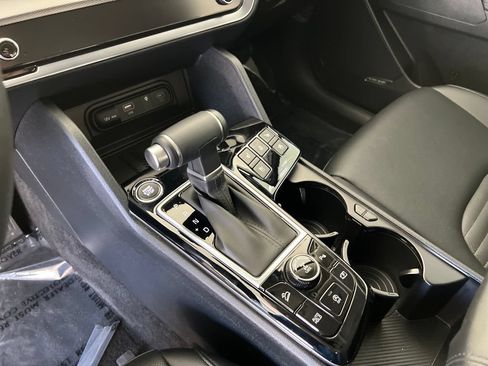 Used 2025 Kia Sportage SX AWD/4WD image 26