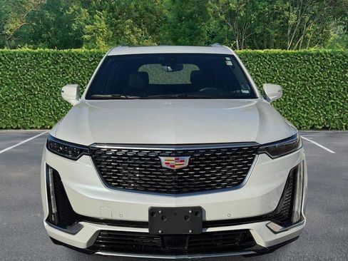 Used 2023 Cadillac XT6 Premium Luxury w/ Technology Package image 7