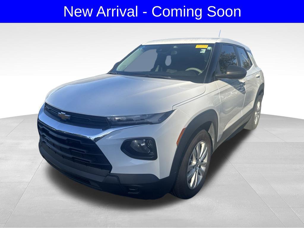 Used 2021 Chevrolet TrailBlazer LS FWD image 2