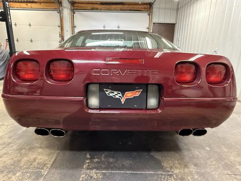 Used 1993 Chevrolet Corvette Coupe image 12