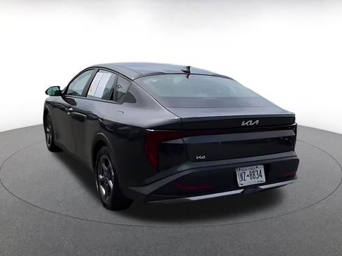 Used 2025 Kia K4 LXS image 11