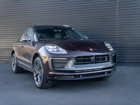 New 2026 Porsche Macan Turbo AWD/4WD image 10