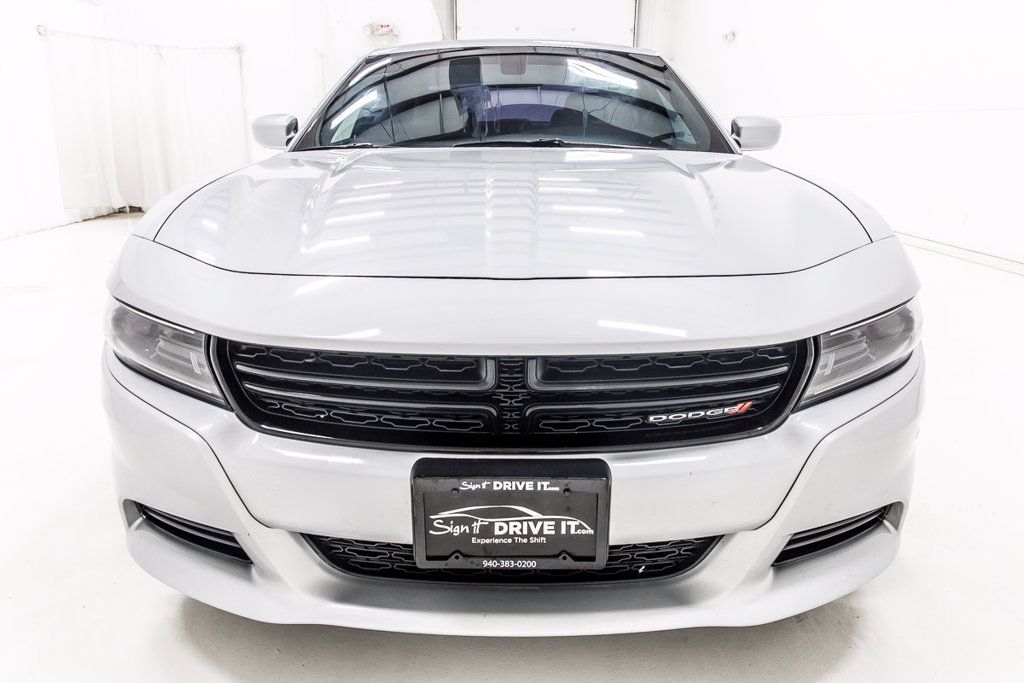 Used 2022 Dodge Charger SXT w/ Leather Interior Group RWD image 11