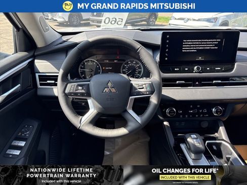 New 2026 Mitsubishi Outlander Trail Edition AWD/4WD image 22