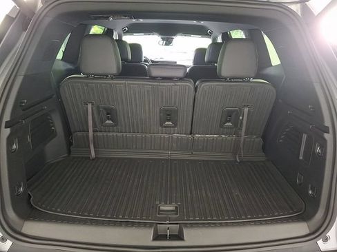 Used 2024 GMC Acadia Elevation w/ Luxury Package FWD image 34