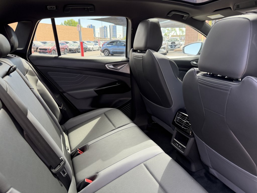 Used 2024 Volkswagen ID.4 Pro S RWD image 37