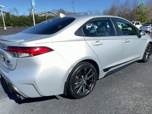 Used 2023 Toyota Corolla SE image 8
