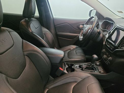 Used 2020 Jeep Cherokee Limited AWD/4WD image 21