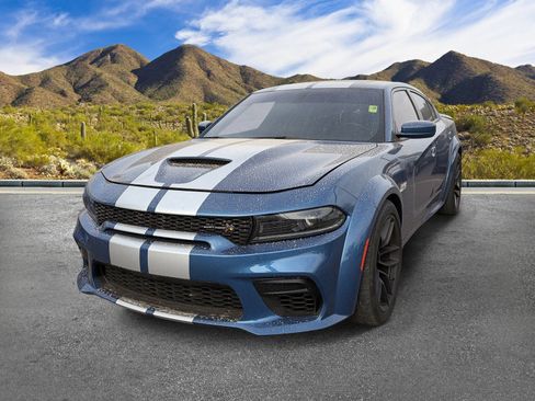 Used 2022 Dodge Charger Scat Pack RWD image 17