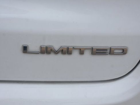 Used 2022 Jeep Compass Limited image 8