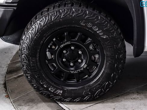 Used 2025 GMC Sierra 1500 AT4X AWD/4WD image 8