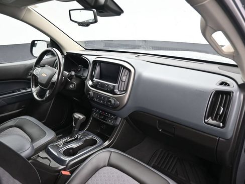 Used 2021 Chevrolet Colorado Z71 w/ Safety Package AWD/4WD image 47