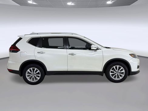 Used 2018 Nissan Rogue SV FWD image 8